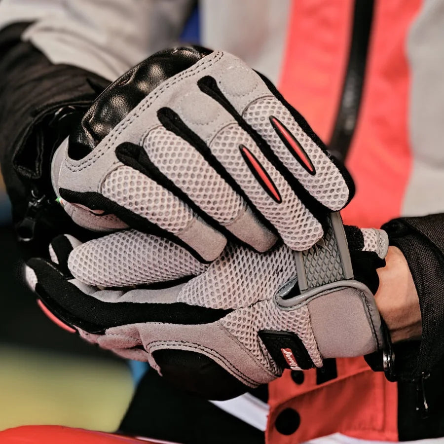 Riding Gloves Riding Gloves