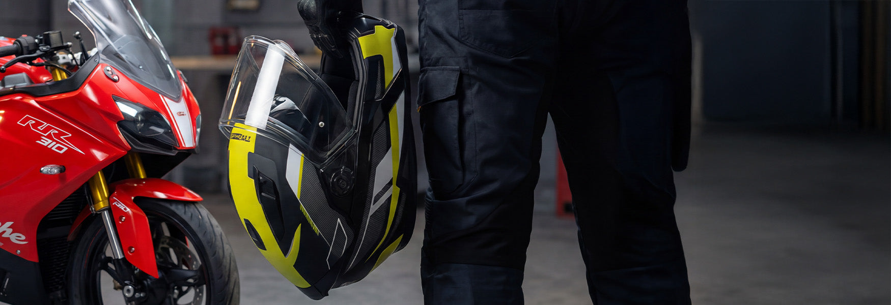 Top 9 Coolest Helmet Designs for TVS Riders in 2025