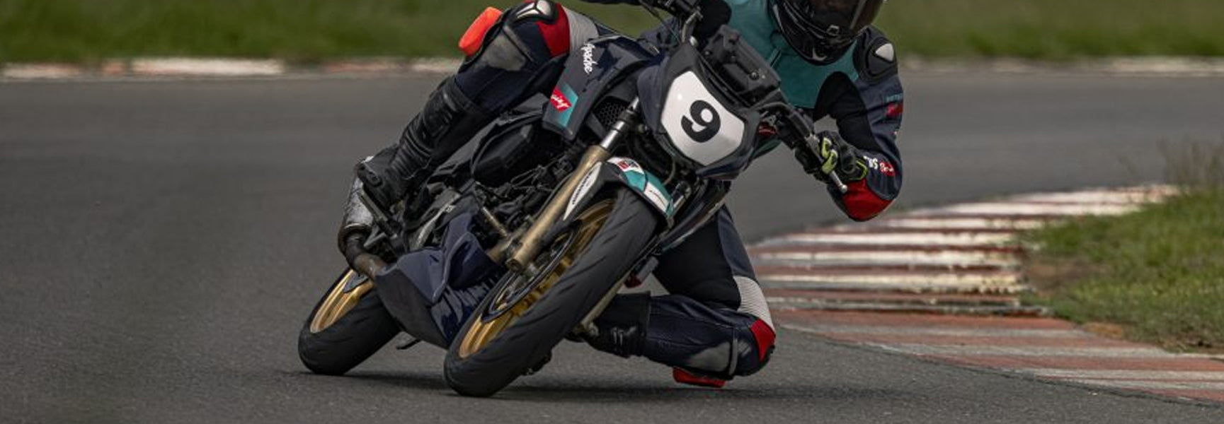 Why Should you Wear a Knee Guard on a Bike?