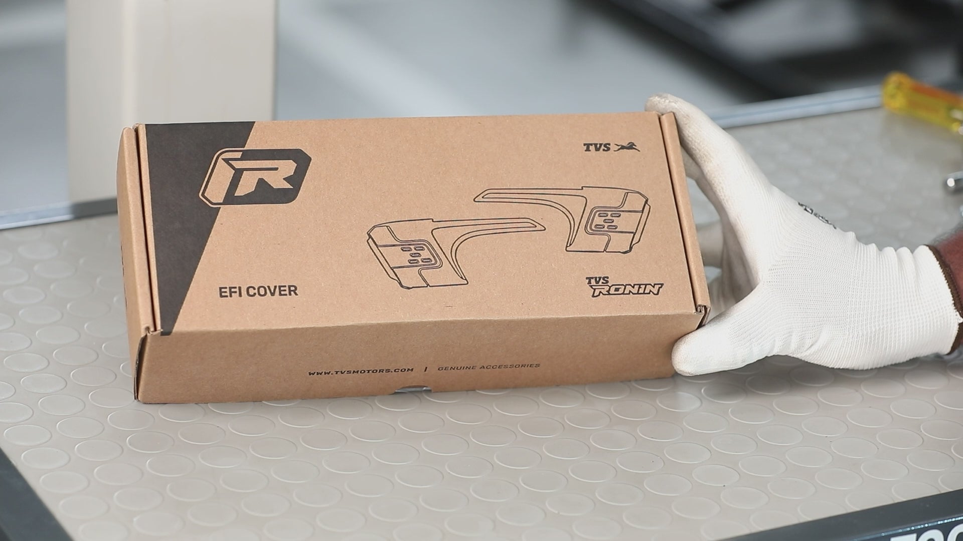 TVS Ronin-EFI Cover
